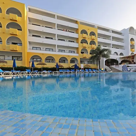 Alagoamar Aparthotel 4*